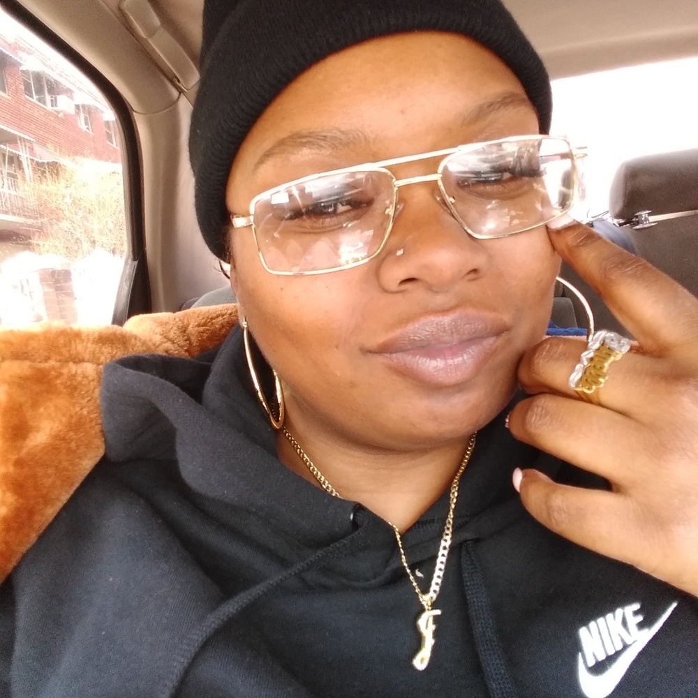 Meet your Posher, Jinelle